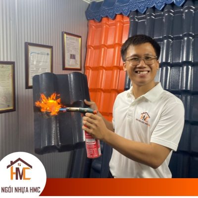 Bí Quyết Mái Nhà Mát Lạnh: Ngói Nhựa PVC Chống Nóng