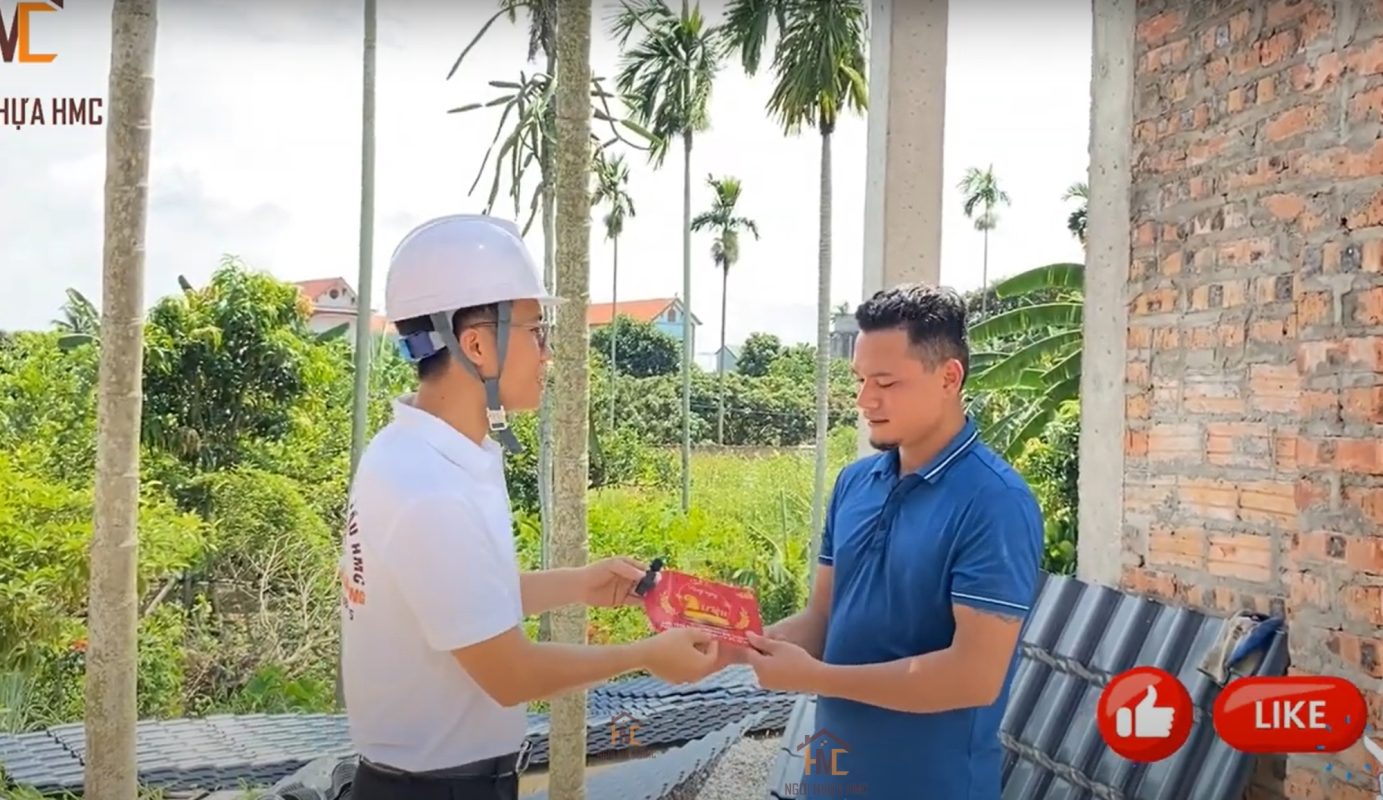 Chủ Nhà Đánh Giá Ngói Nhựa Nhập Khẩu