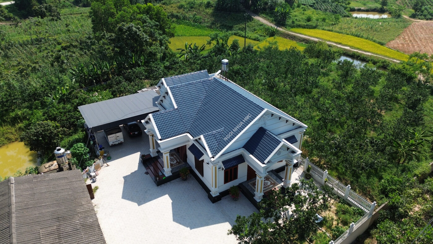 nhà sử dụng ngói nhựa HMC