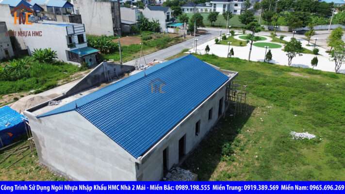nhà sử dụng ngói nhựa HMC