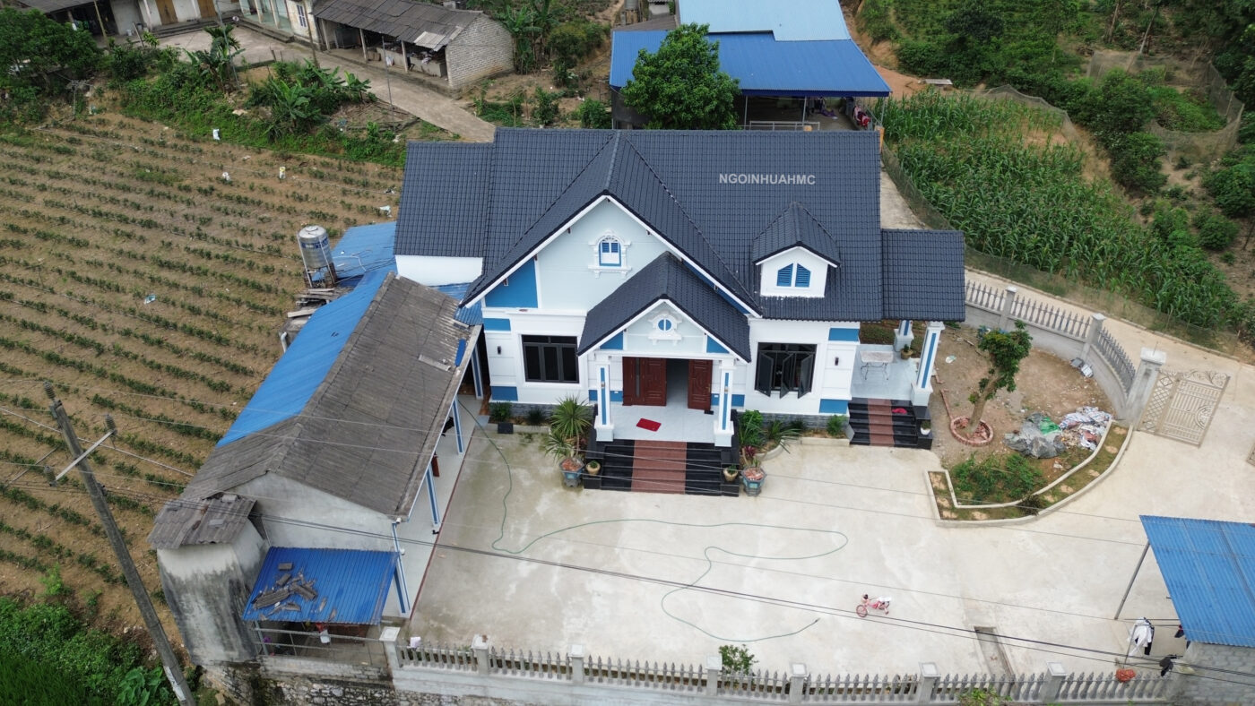 nhà sử dụng ngói nhựa HMC