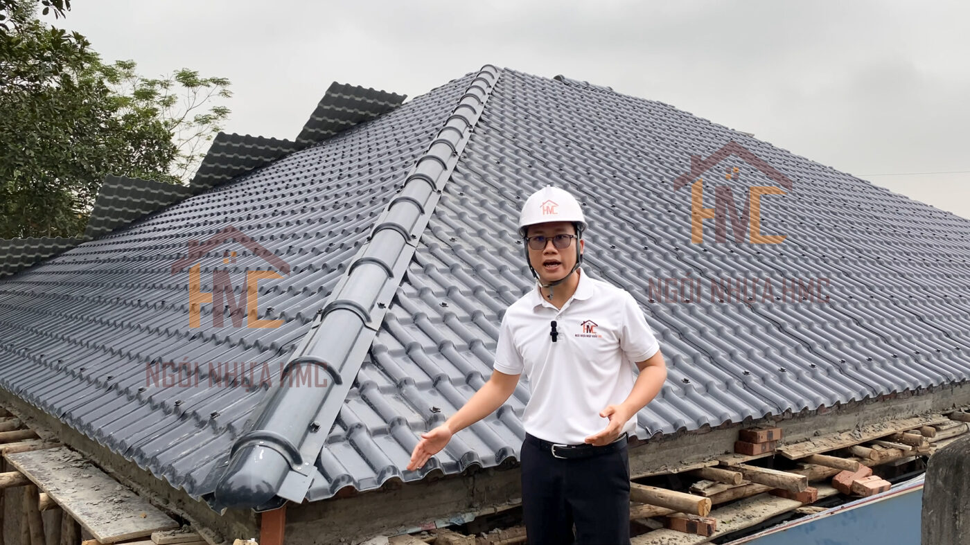 Ngói nhựa HMC