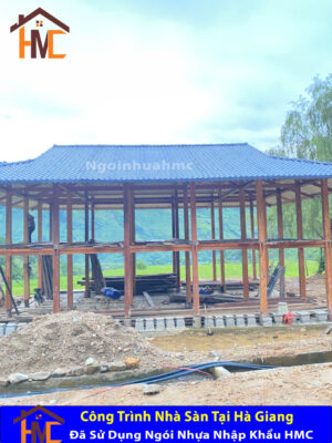 nhà sàn sử dụng ngói nhựa nhập khẩu HMC